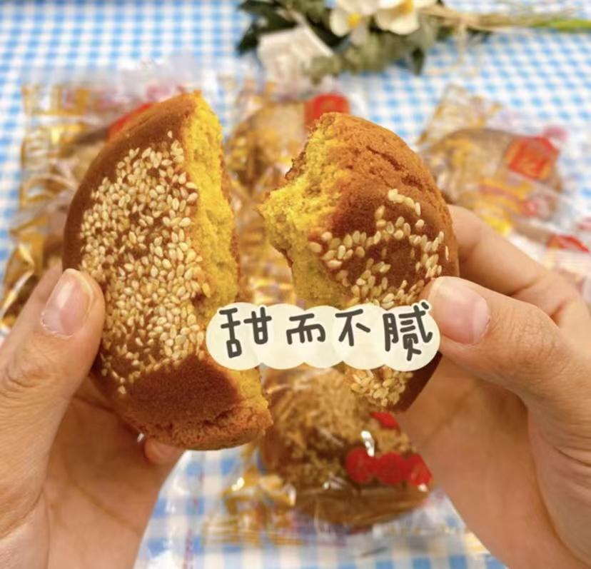 百年历史的传统糕点松软香甜,一双手造就50年历史的传统糕点