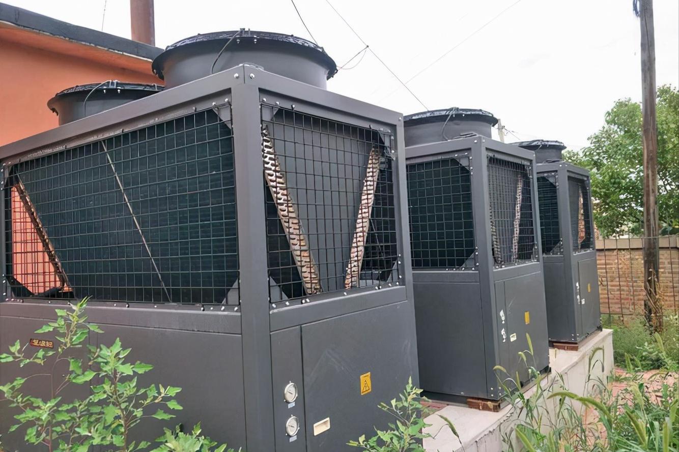 空气能热泵怎么使用既省电又暖和,空气能热泵用什么制热