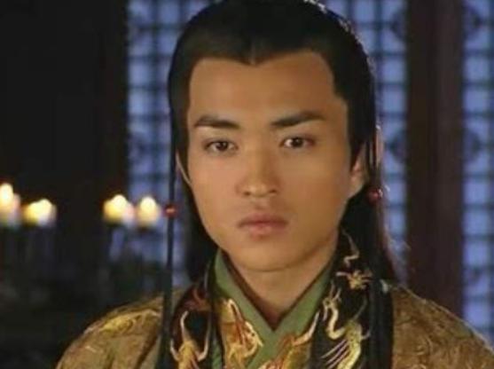 巫蛊之祸十年后，黄衣男子自称卫太子进宫，此人二话不说将其关押