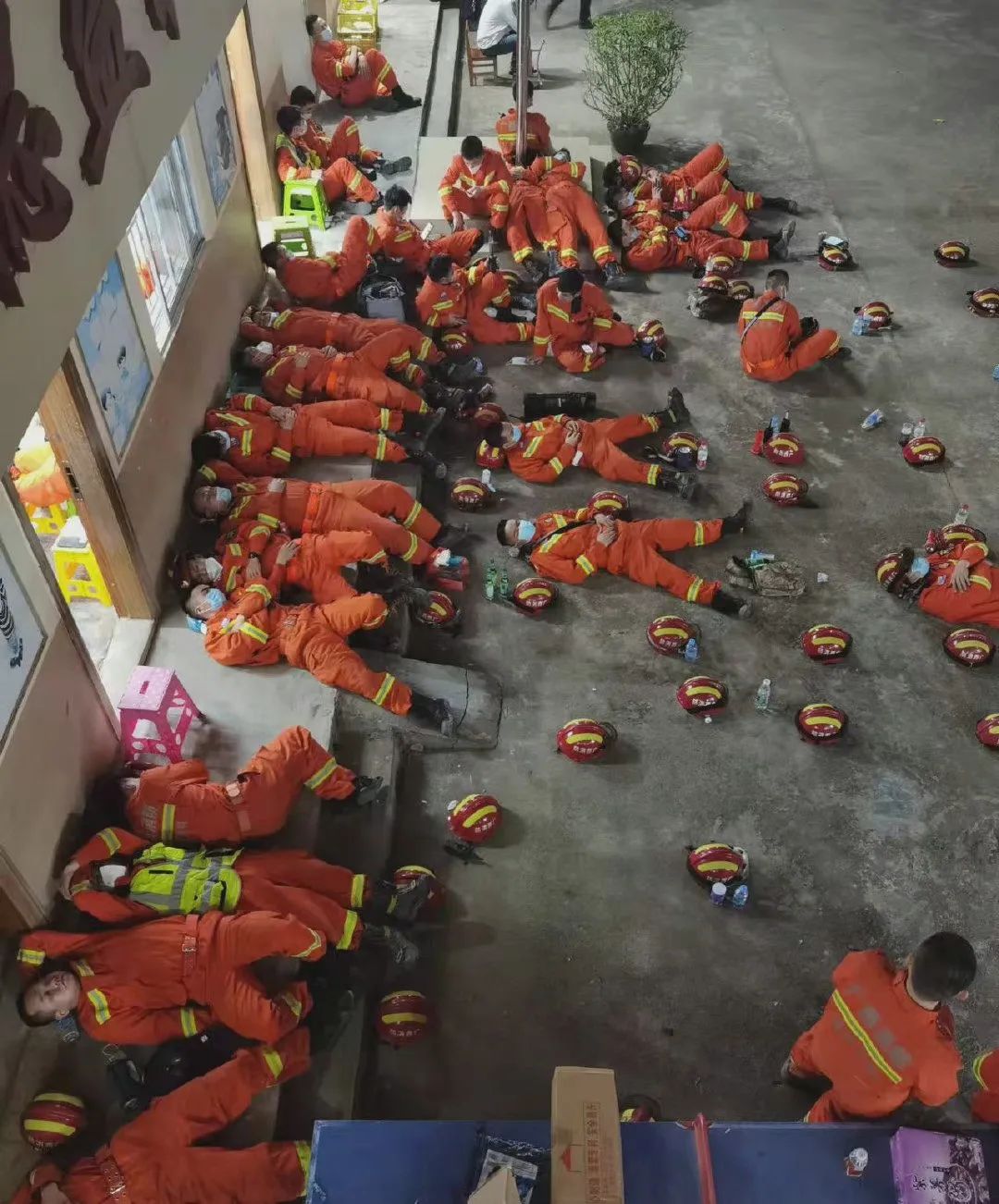 东航黑匣子找到了结果出来了吗,东航飞机黑匣子找到了