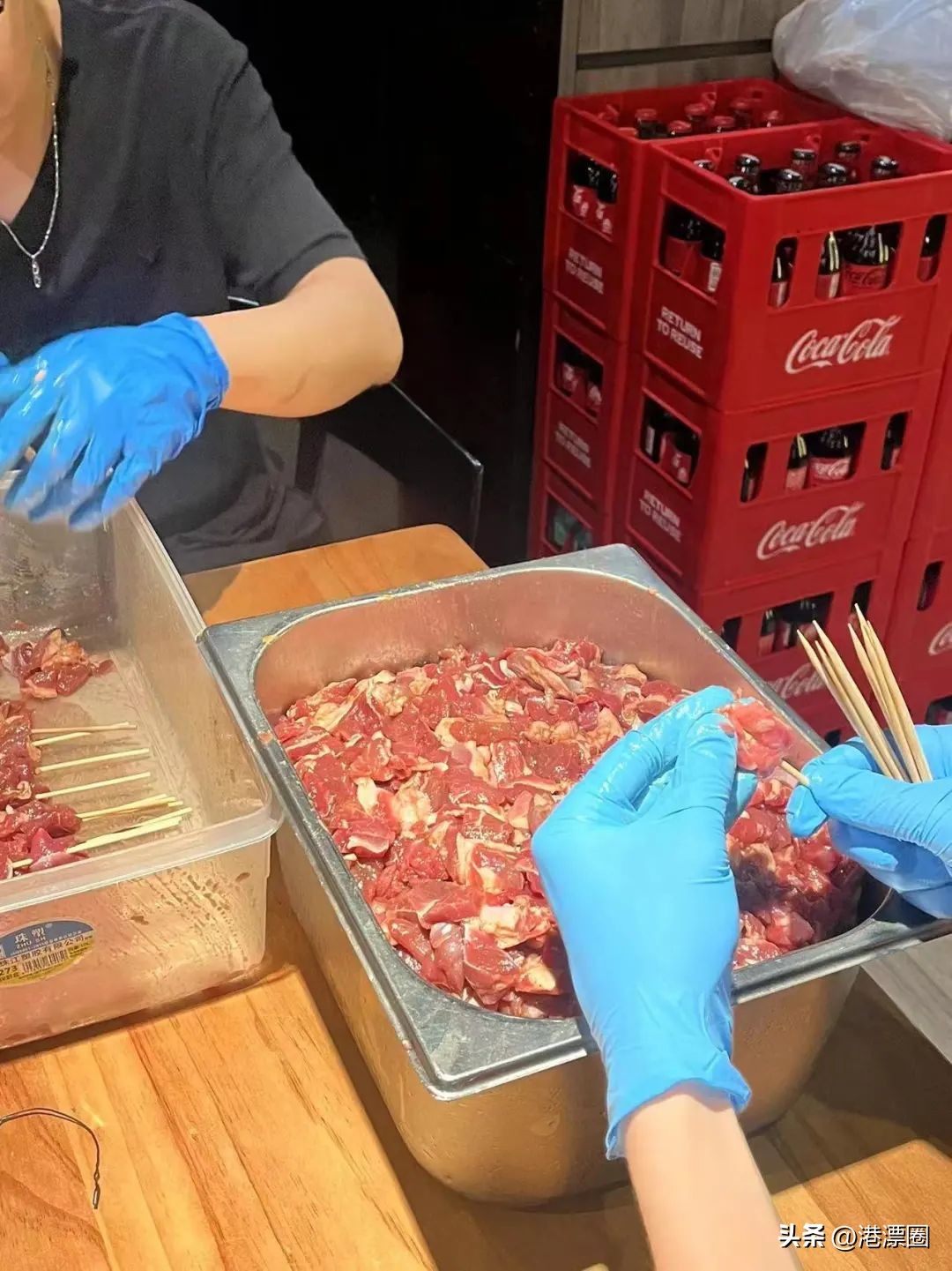 在香港做洗碗工一天能挣多少钱,香港做洗碗工一个月能挣多少钱