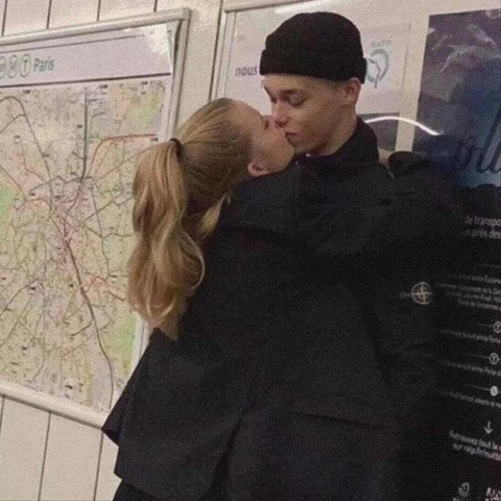 跟男友吵架女人该不该主动,男生和女生吵架怎样才能和好