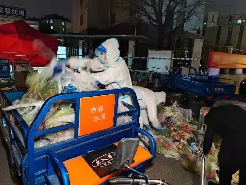 坚决守住不发生规模性反弹的底线,坚决防止反复反弹