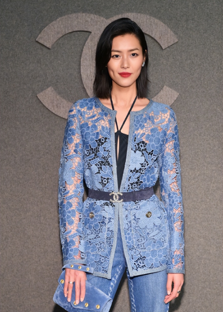 趋炎附势与指鹿为马,何穗陈伟霆被拍视频