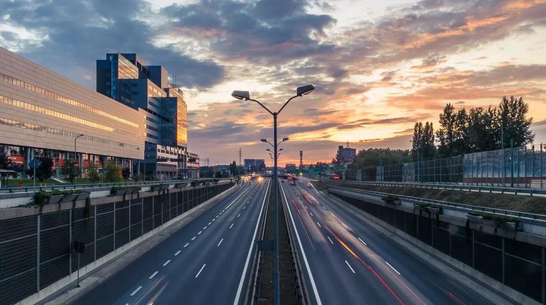 超速20%不扣分新交规权威解读,2022新交规超速20%罚款吗