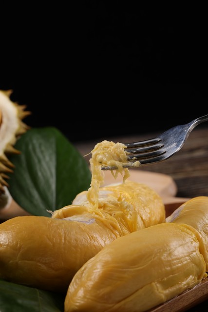 水果之王榴莲有哪些功效和作用呢,榴莲被称为水果之王有什么营养