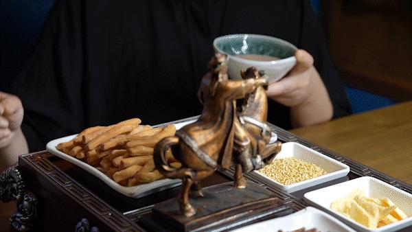 “这店一开，爸妈都点名要去”