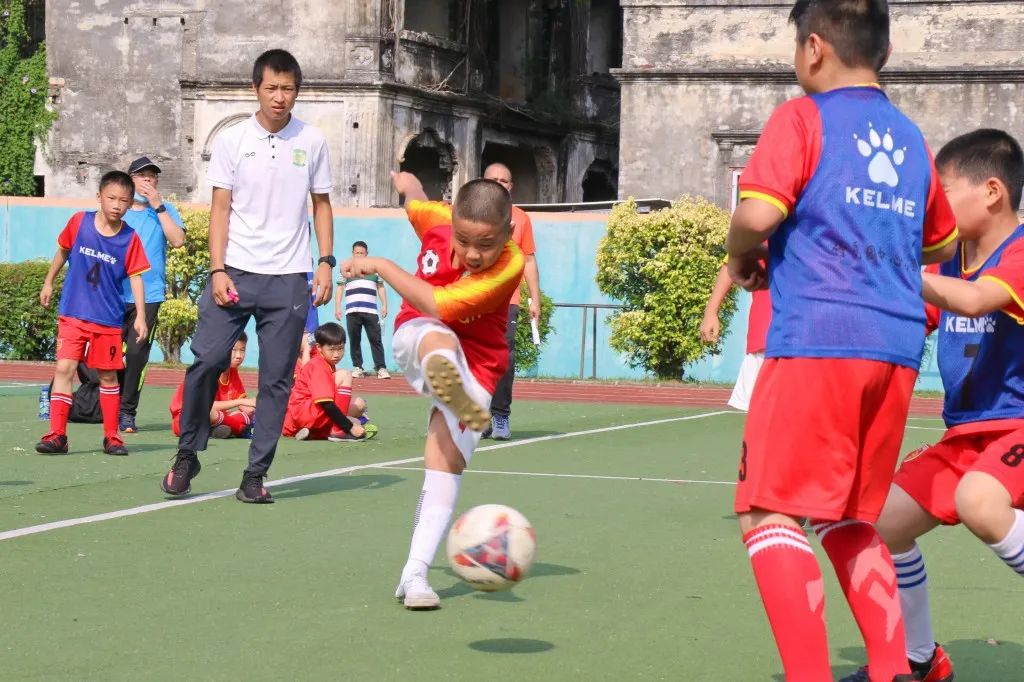 中山市校园足球联赛初中组,中山区第11小学总校直播足球比赛