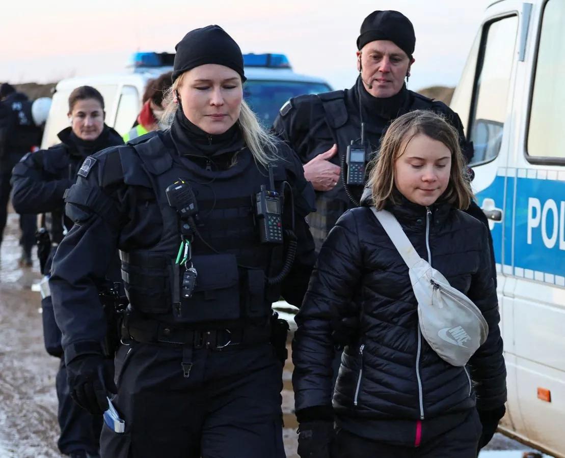 瑞典环保少女格蕾塔时代人物,环保少女格蕾塔被怼哭