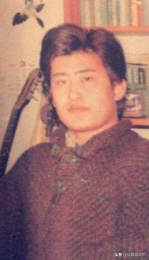 家中建酒吧，一个人去办结婚登记，刘欢是个怎样的人？