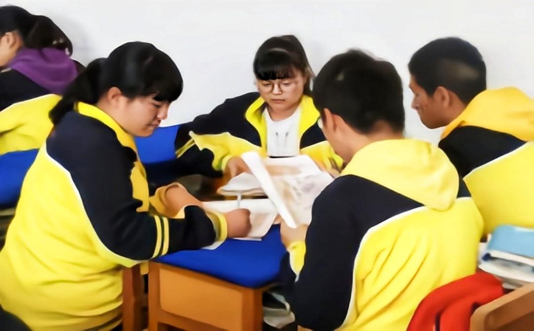 2022安宁华清中学小升初招生简章,安宁华清中学高中招生简章