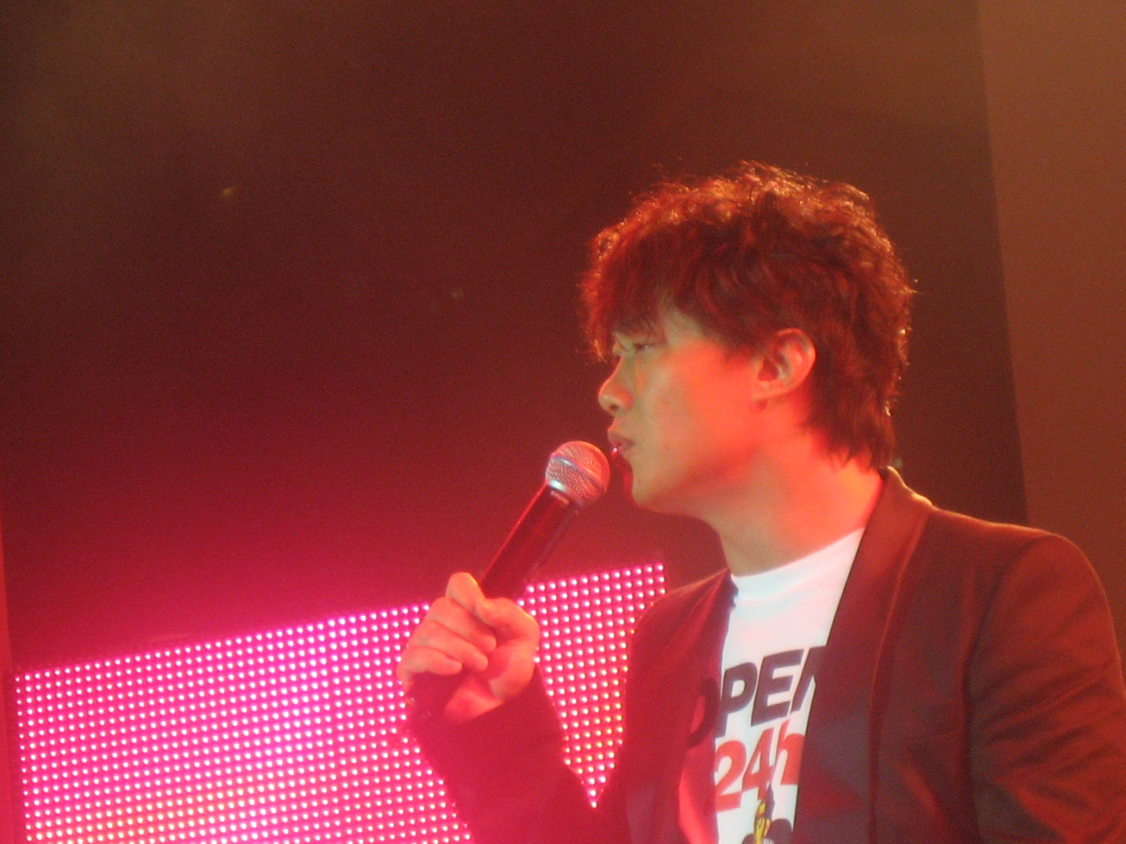 k歌之王对陈奕迅的意义,k歌之王陈奕迅成名曲