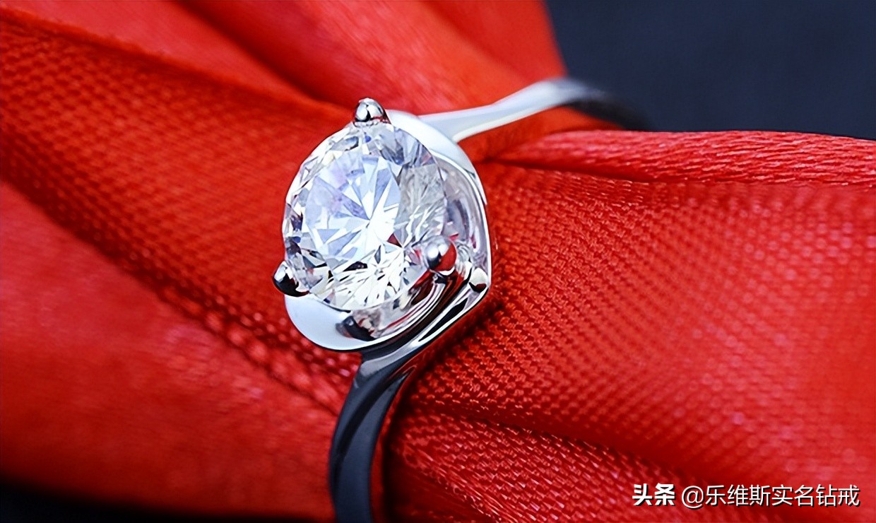婚戒几百块钱,一般婚戒买多少克