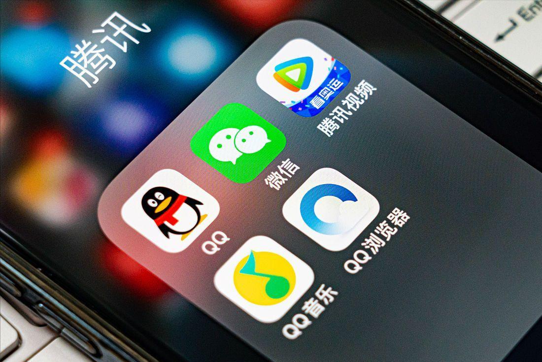 阿姨微信被封哭诉会孤独终老I不必冷嘲热讽，手机可能是她的寄托