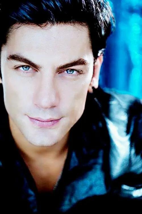 克罗地亚狂想曲马克西姆成名之作,克罗地亚狂想曲马克西姆三部曲