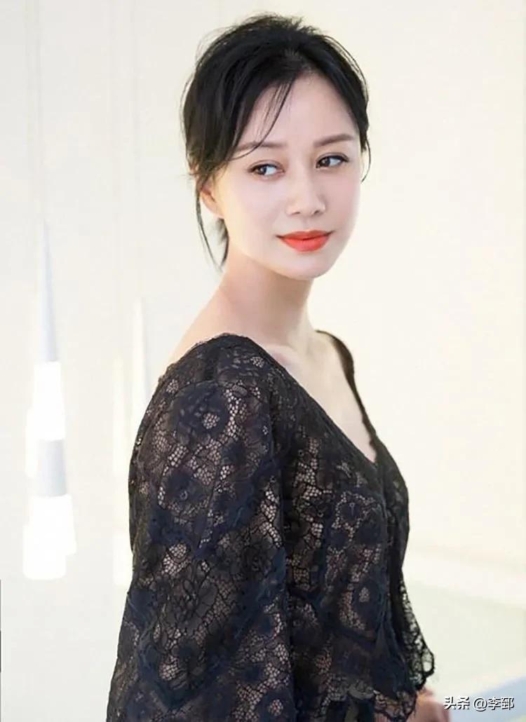 人体模特汤加丽:日搜索10万次,却被父亲嫌弃,被老公抛弃