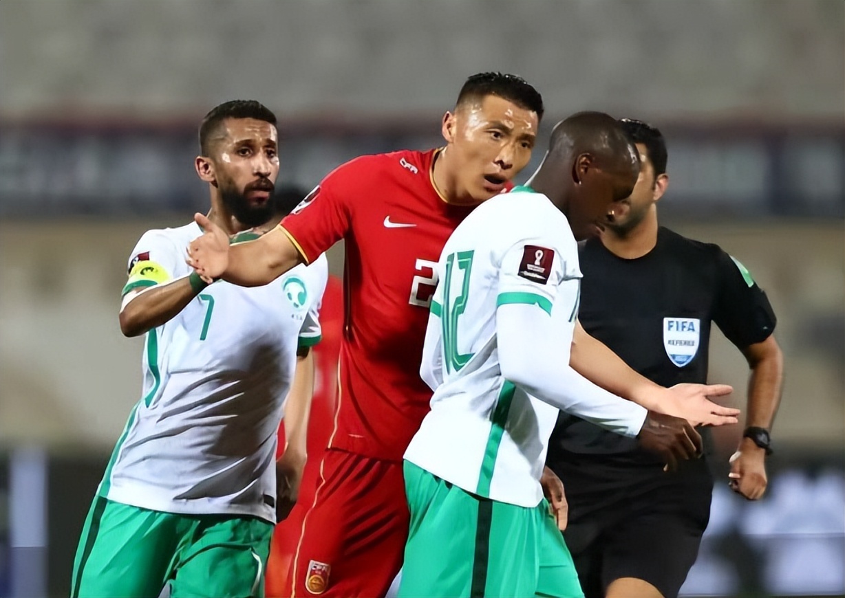 中国足球队长保护性接应,中国足球保护性接应