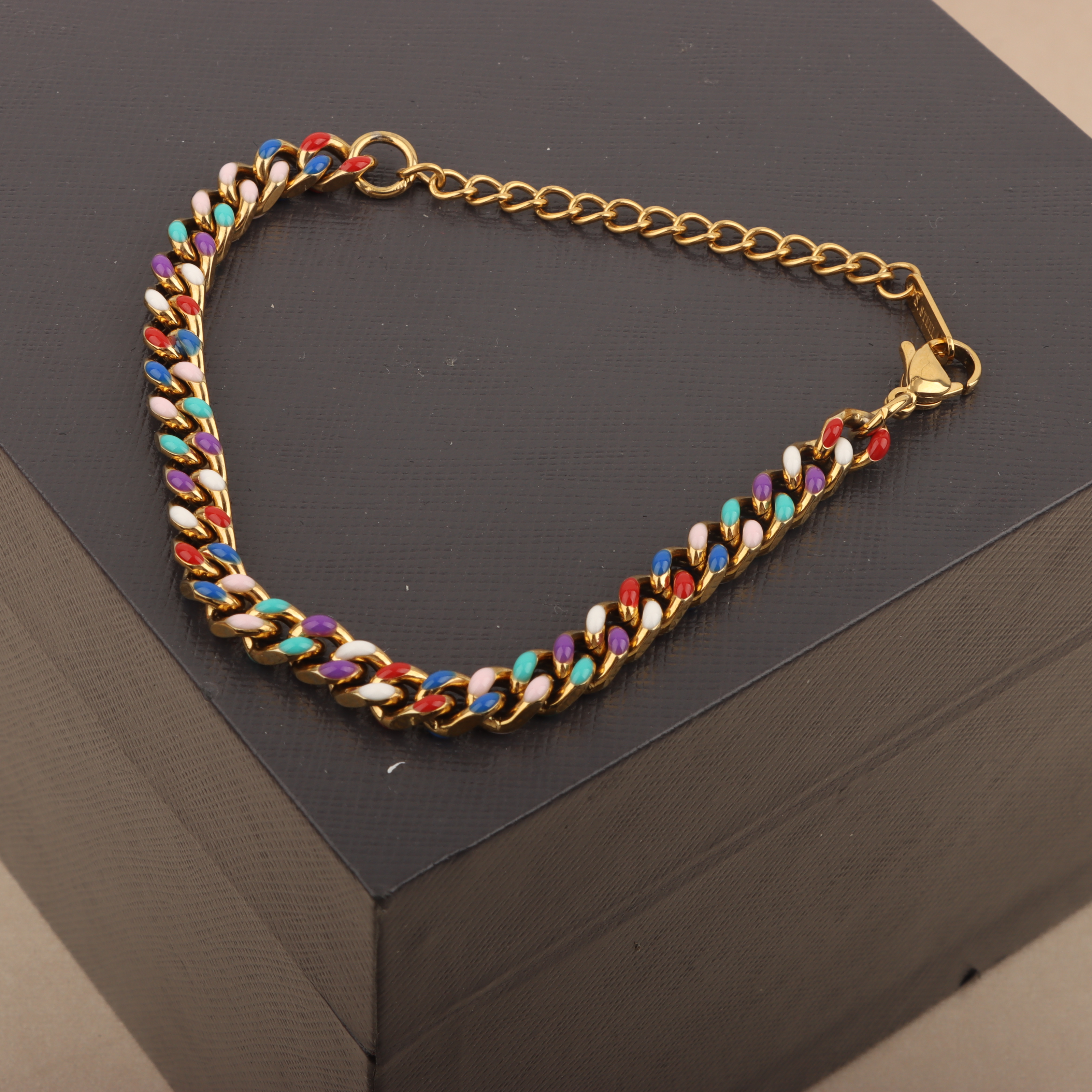 七彩手链木质,七彩锆石手链