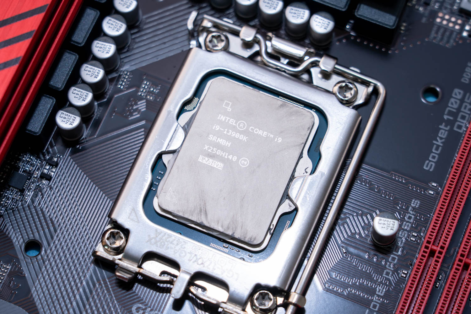 技嘉b760m魔鹰wifi,技嘉b760m魔鹰wifi版几项供电