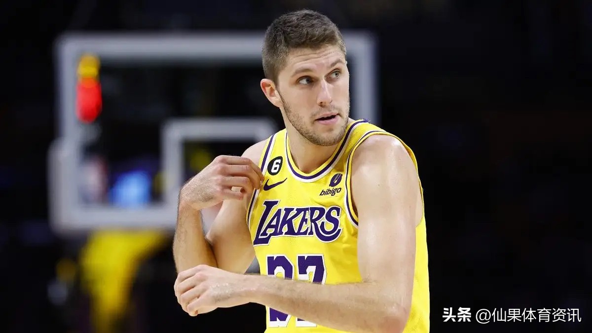 湖人马特莱恩压哨三分绝杀时刻,湖人绝杀森林狼马特莱恩