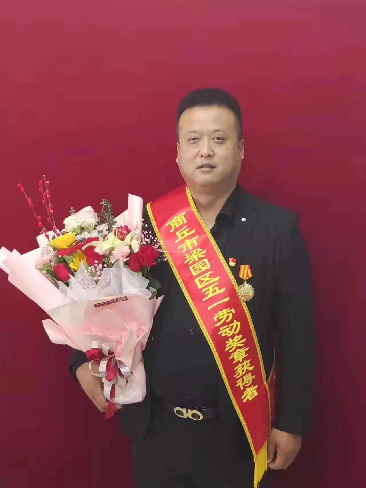 种植大户带动农民致富,种植能手带动老百姓致富