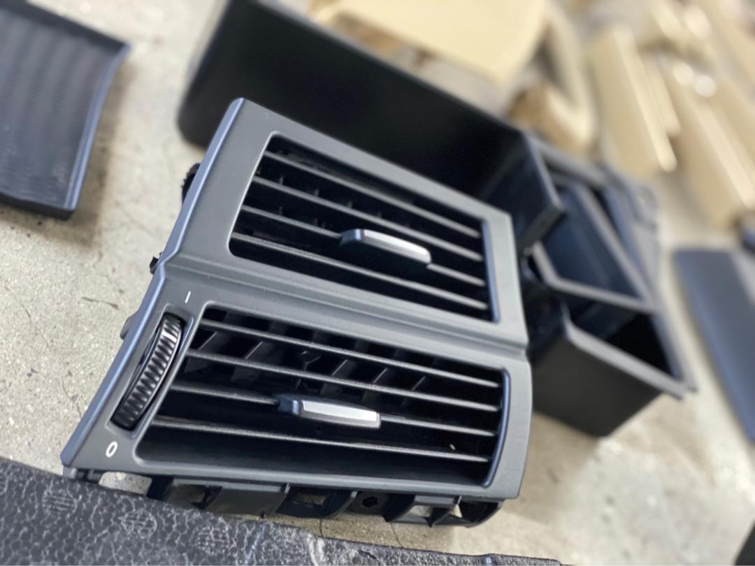 14款宝马x5老改新过程,2011款宝马x5翻新修复