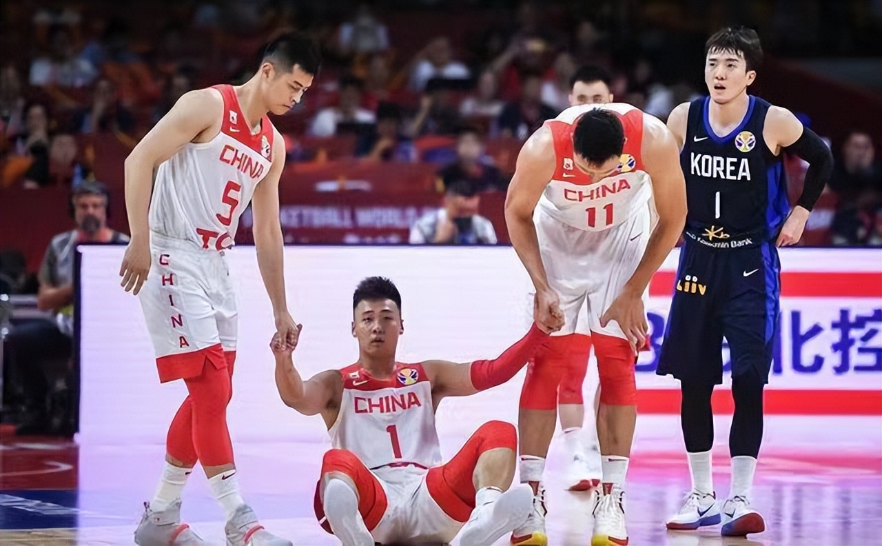 国家队男篮主教练换人了吗,中国男篮队员要求更换主教练