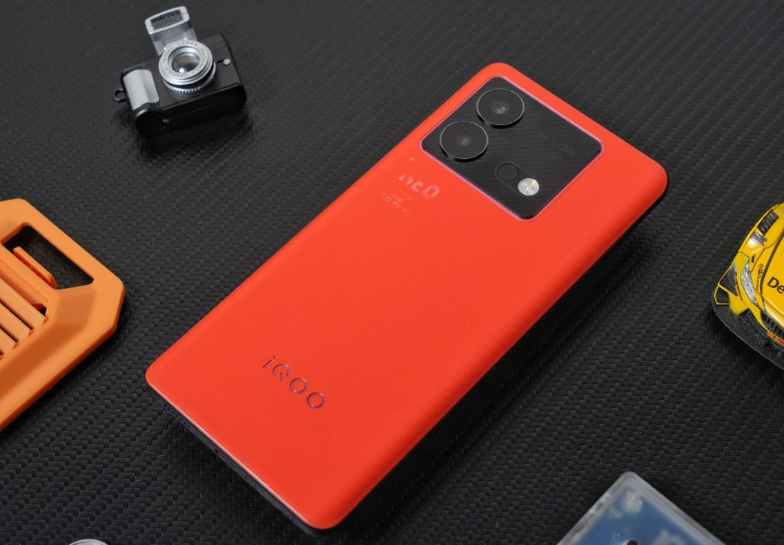 预算1500元性价比最高手机排行榜,预算两千几买手机这四款不要错过