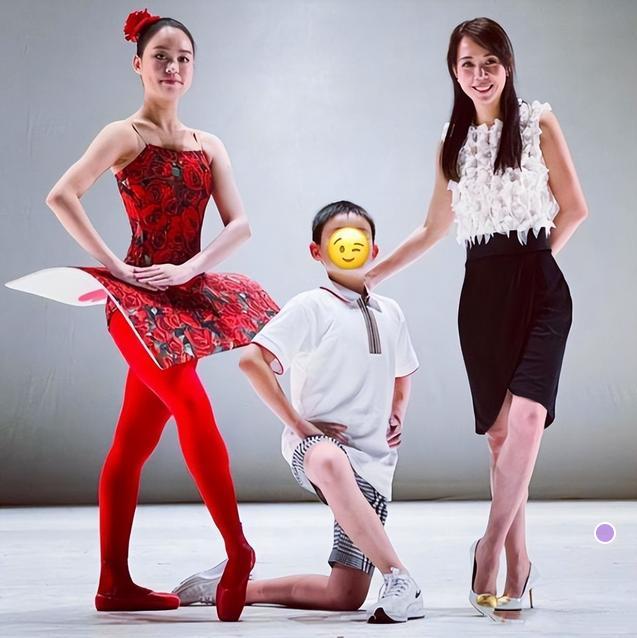 被刘銮雄抛弃的女星,宫斗失败后她重生了