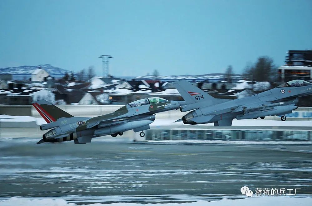 罗马尼亚空军视频,罗马尼亚捡破烂