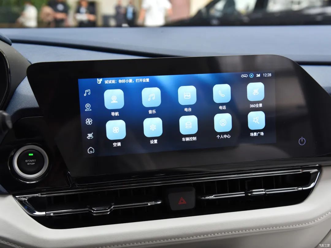 凯捷：最便宜混动MPV?小桌板+腿托，体型与奥德赛相当，却便宜10万？