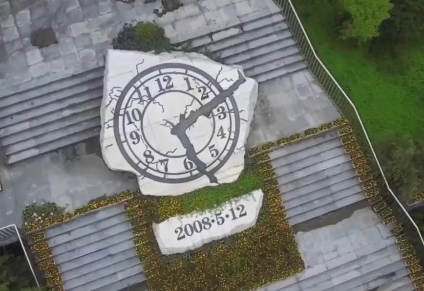 512汶川大地震视频真实记忆,跨越14年的汶川记忆漫画