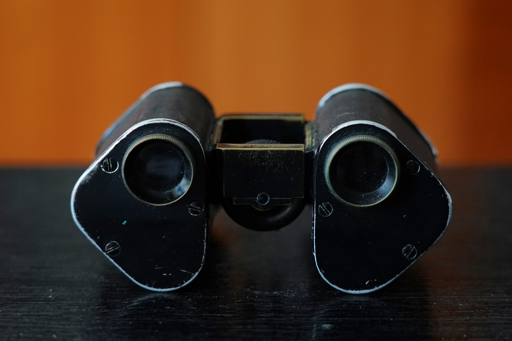 收藏经典望远镜 (古典棱镜望远镜)