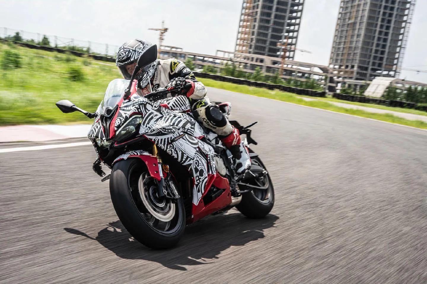 qjmotor赛800优点,qjmotor赛800的优缺点