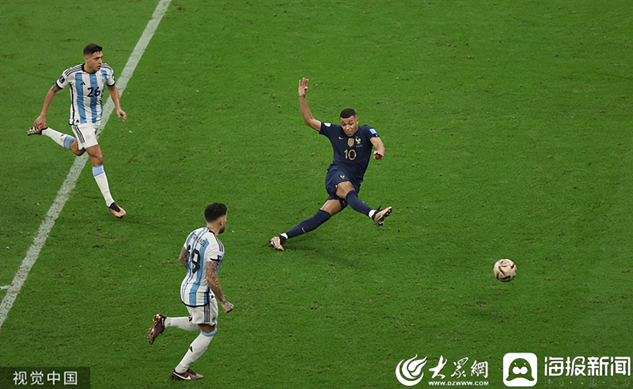 梅西三冠王阿根廷,阿根廷夺冠梅西披风衣