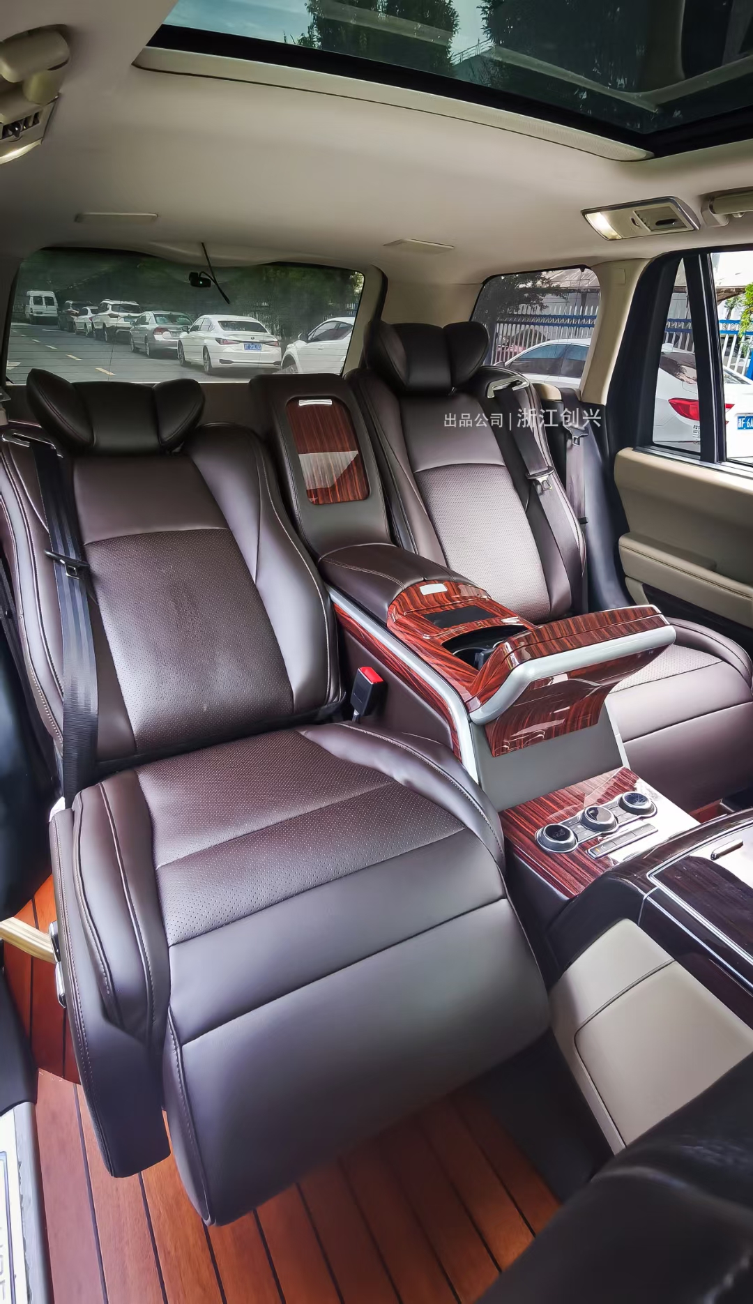 路虎揽胜运动版后排座椅改装,路虎揽胜后排座椅改装床