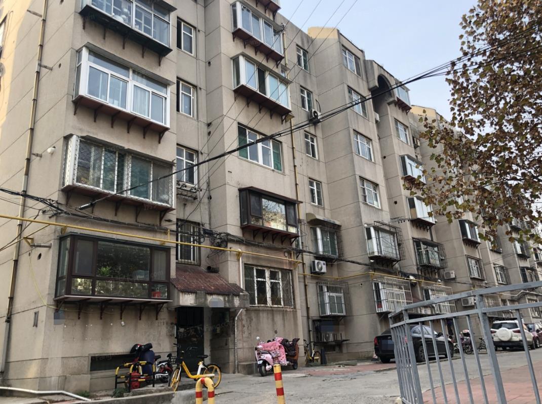 没有集中供暖如何取暖最合适,冬季取暖用电暖气还是集中供暖