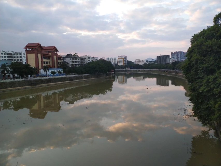 海南三亚旅游度假日志之五琼州大学