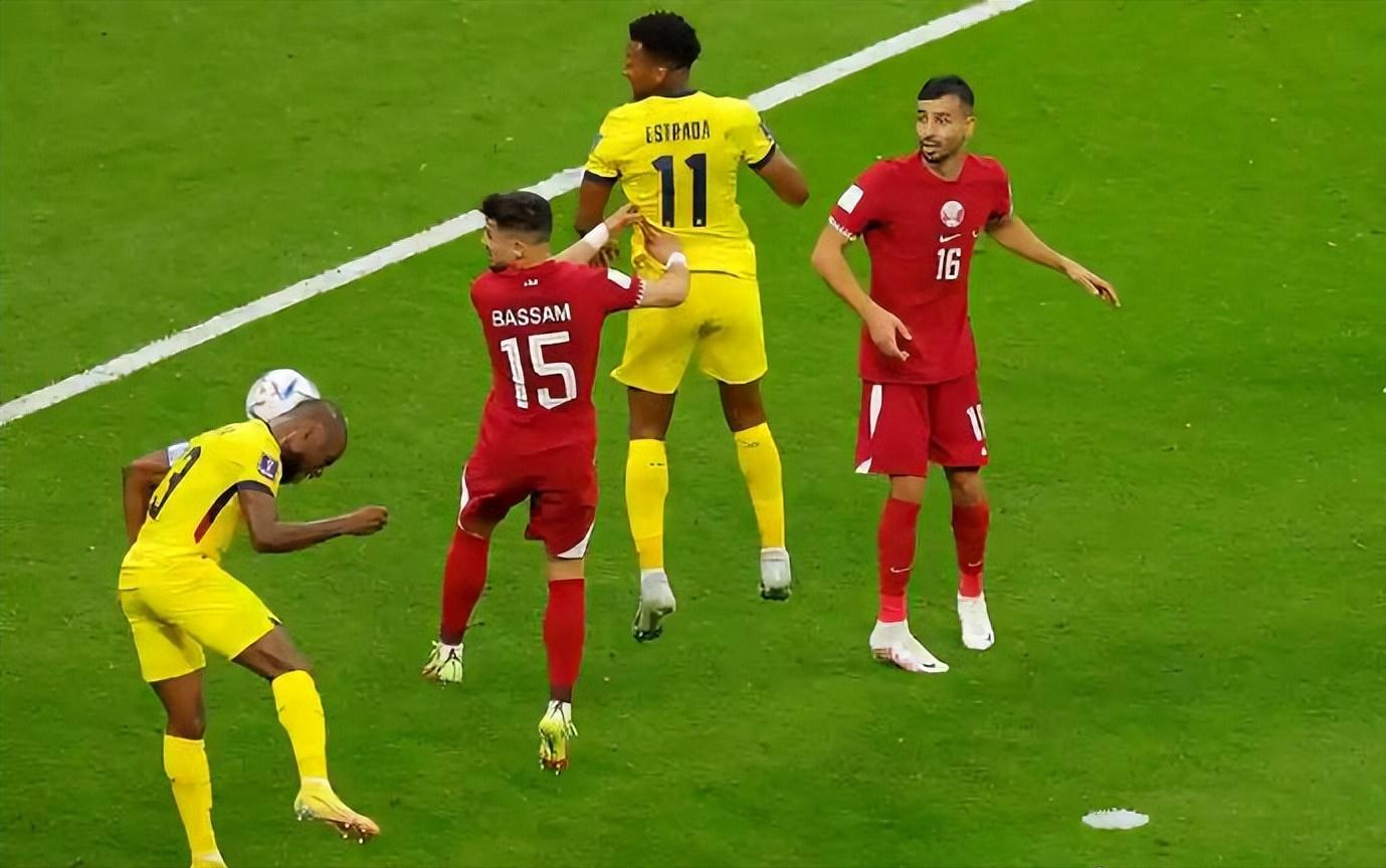 什么是越位犯规的基本规则,什么是越位足球比赛