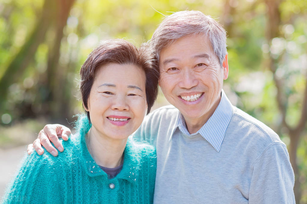 母亲有200w*迁拆**款，哥哥姐姐都分了，唯独不给我