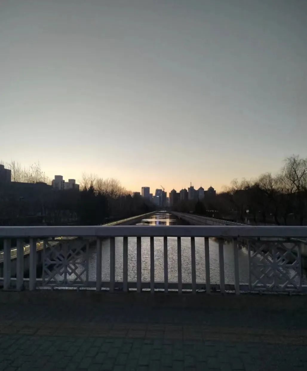 1543站，从上海坐公交晃荡到北京