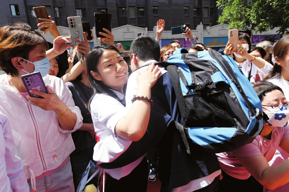 山西省30万考生参加高考,山西近30万考生赶考