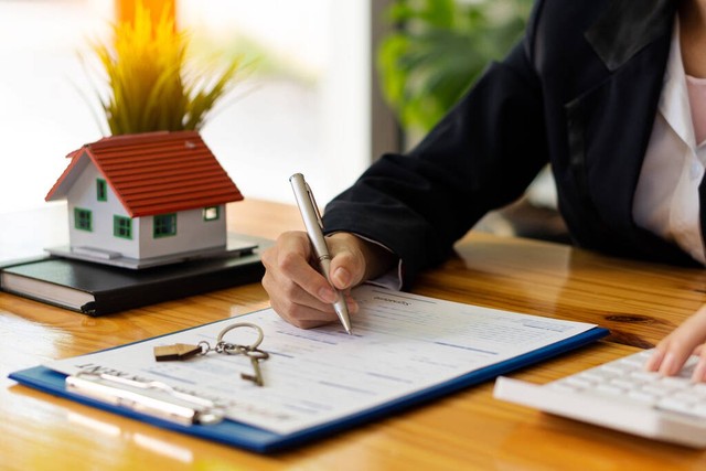 朋友帮忙炒股亏钱了能起诉要回吗,炒股亏了能起诉追回吗