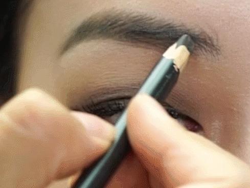 新手必看的保姆级化妆教程,新手保姆级修眉教程