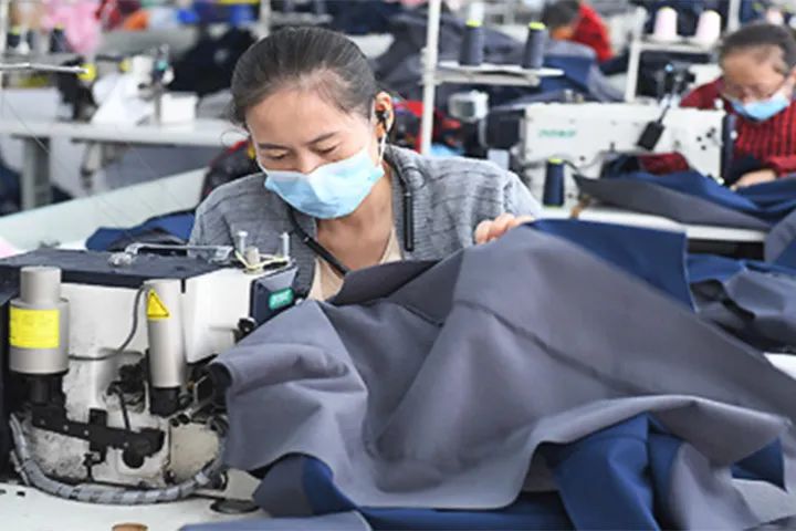 羽绒出口量持续回升,进出口羽绒服趋势