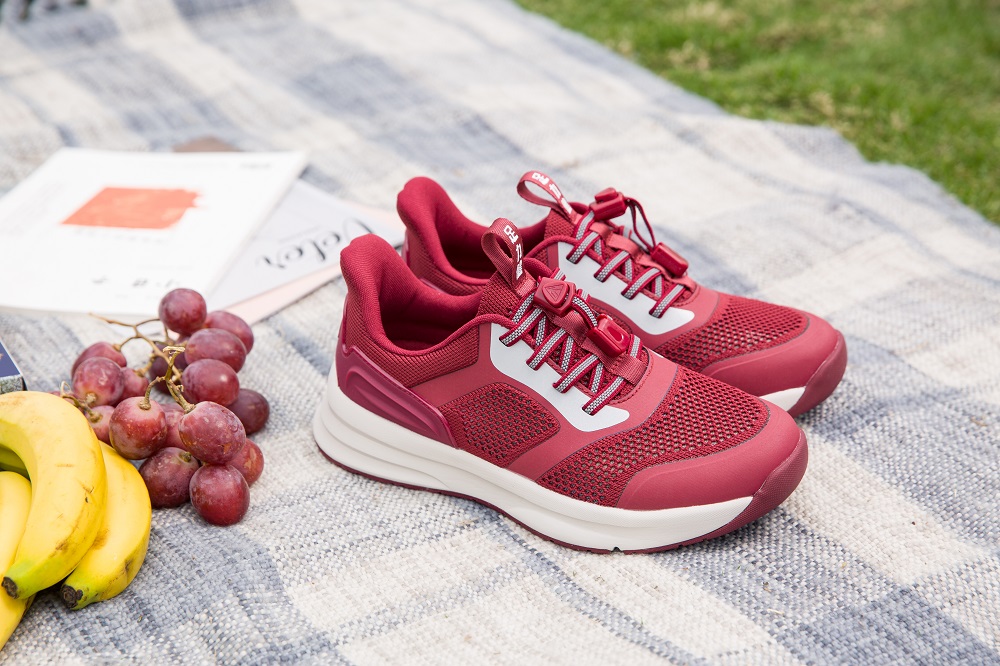 只有老人才能穿足力健鞋吗,刷洗足力健老人鞋时的注意事项