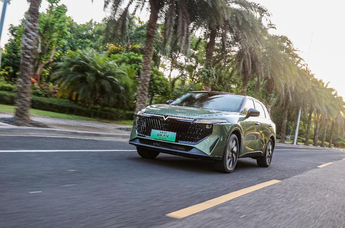 东风日产启辰大v混动上海车展,日产启辰大v油电混合最新消息