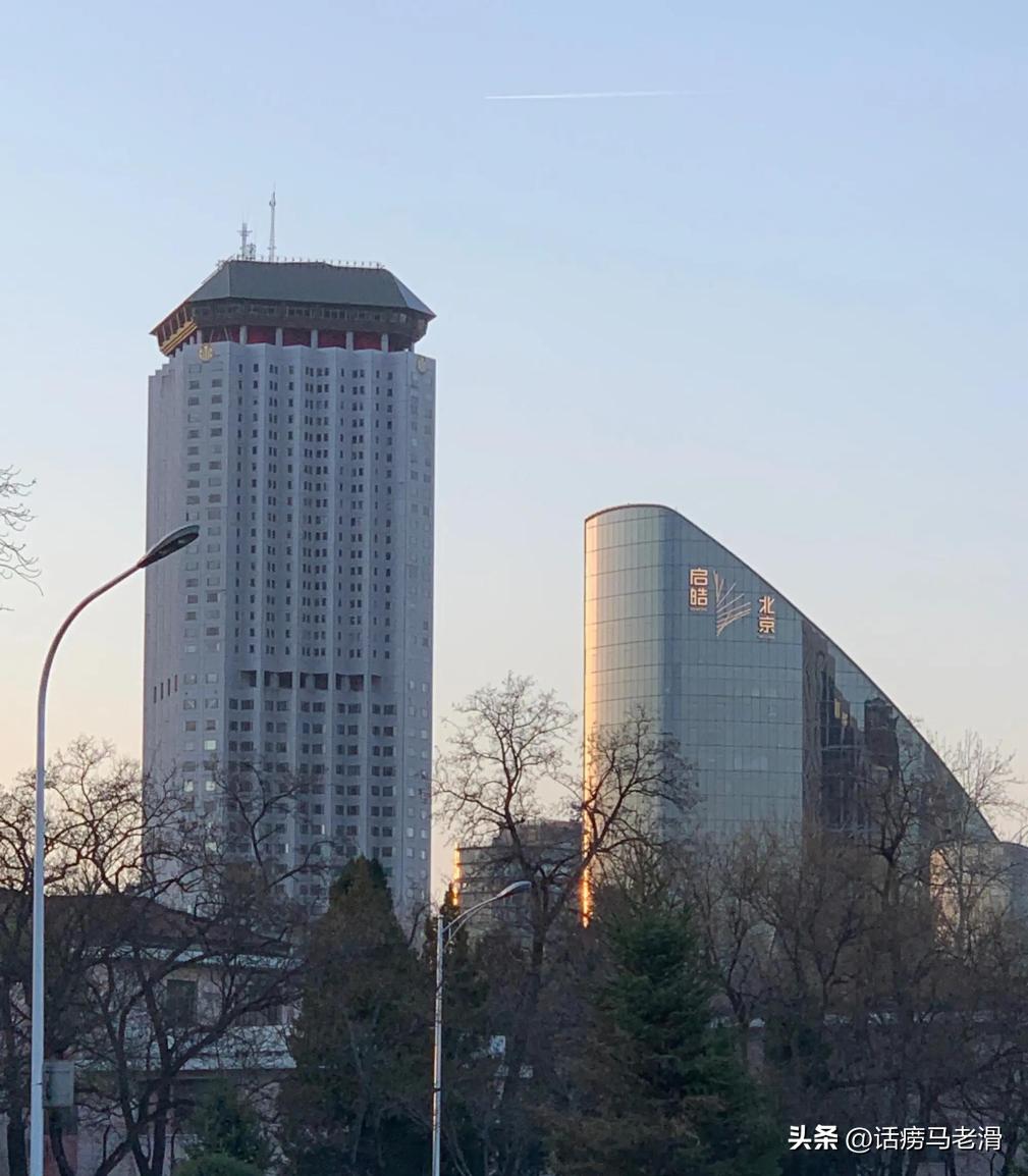 谁是谁的嫁衣-启皓大厦与京城大厦“借景”设计欣赏