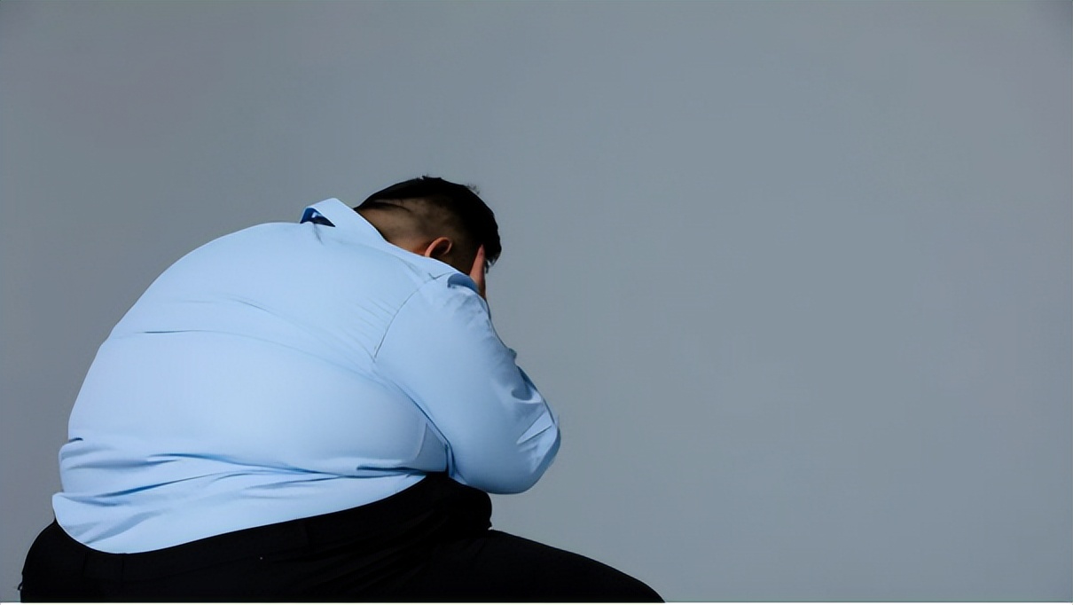 腰两侧赘肉是什么原因导致的,怎么按摩快速消除腰两侧赘肉