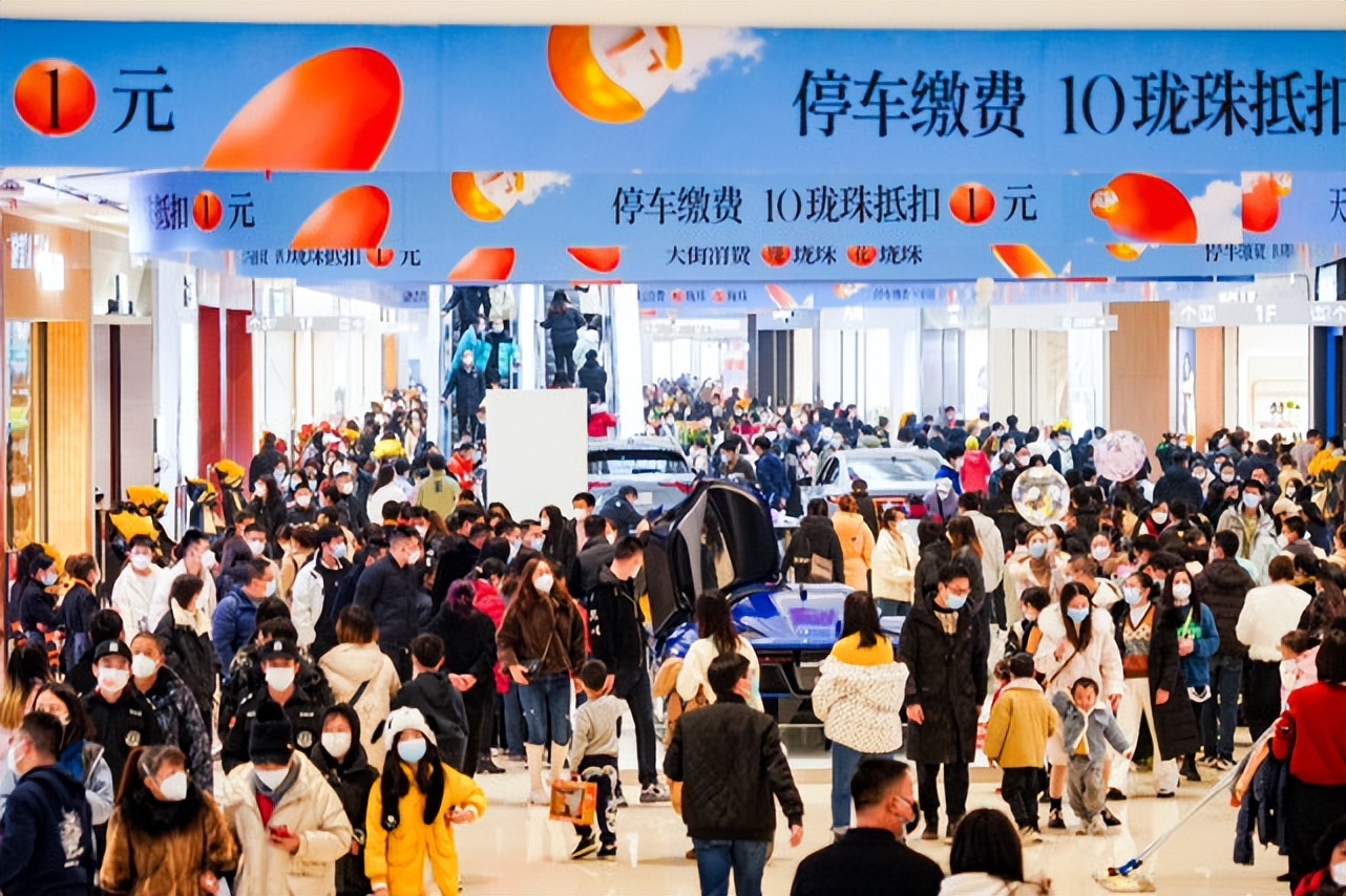 龙湖天街的吸引力到底在哪里,龙湖天街的优劣势